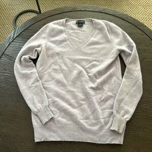 Light lavender C by Bloomingdales cashmere sweater
